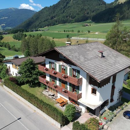 Garni Renzler Bed & Breakfast Rasun di Sopra Luaran gambar