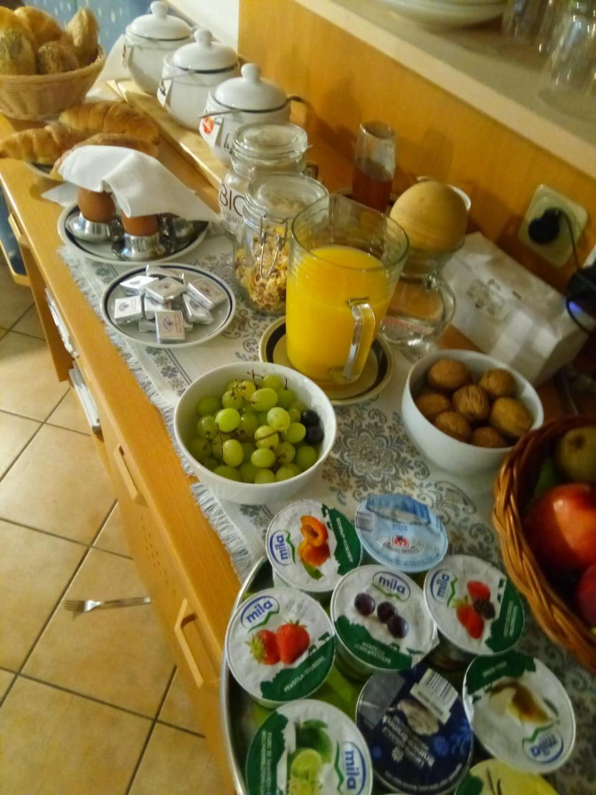 Garni Renzler Bed & Breakfast Rasun di Sopra Luaran gambar
