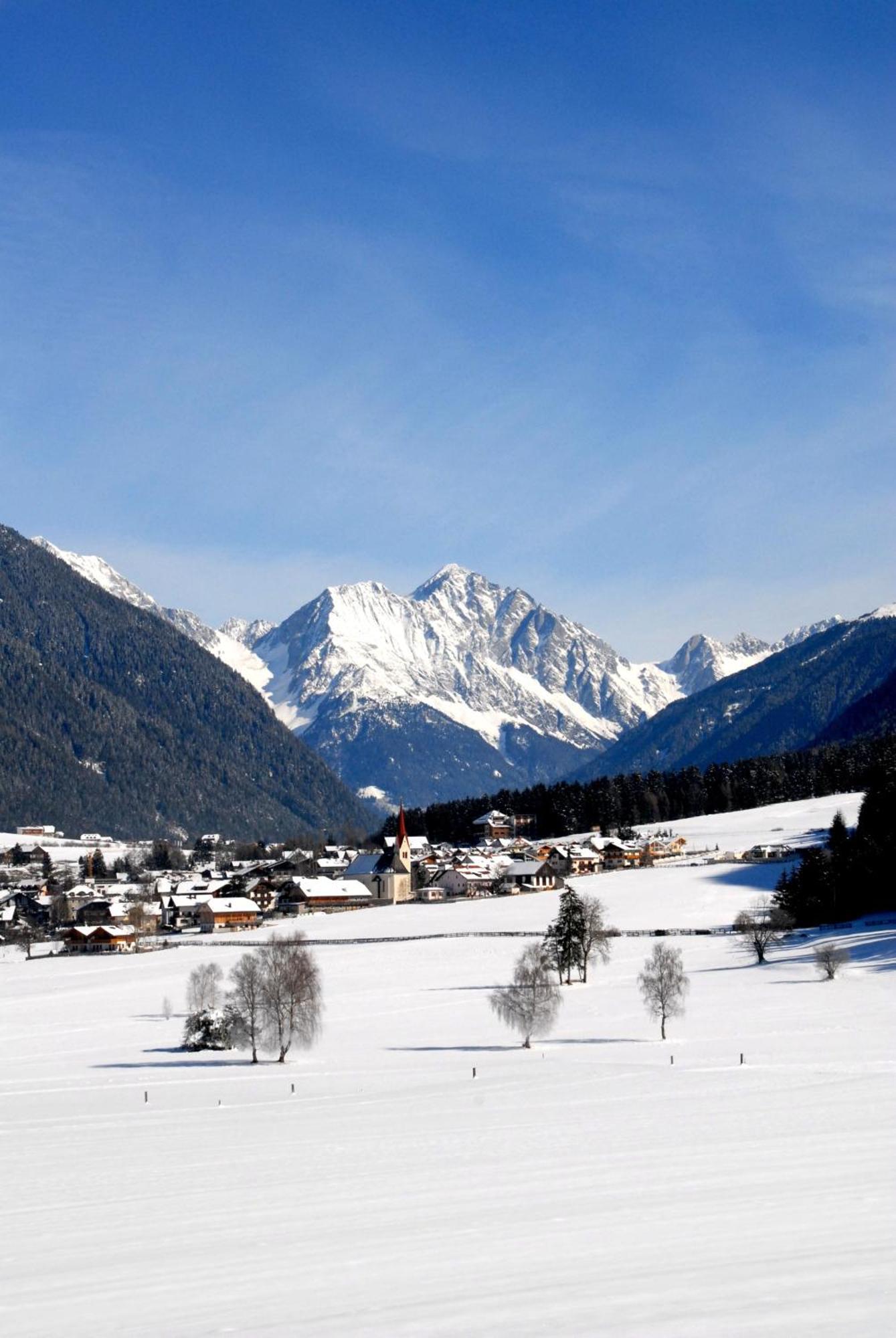 Garni Renzler Bed & Breakfast Rasun di Sopra Luaran gambar