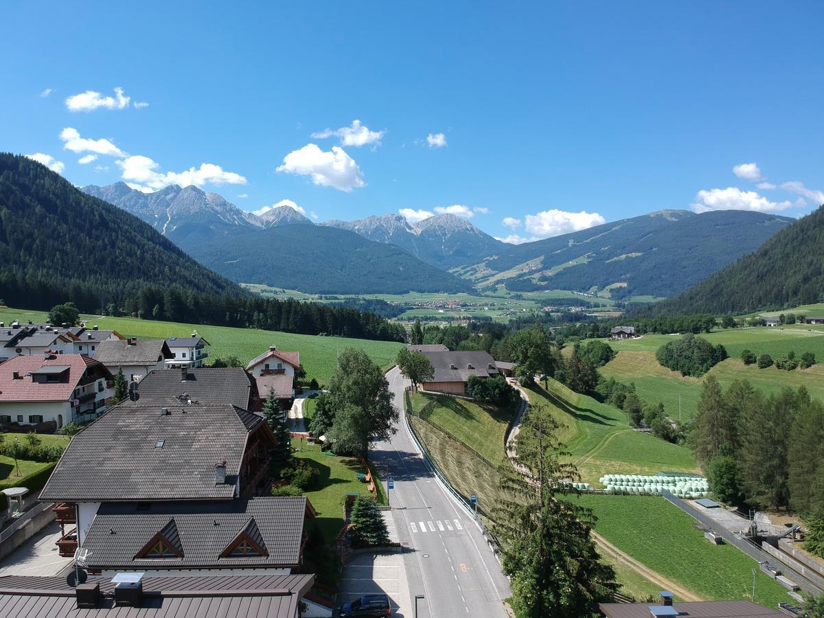 Garni Renzler Bed & Breakfast Rasun di Sopra Luaran gambar