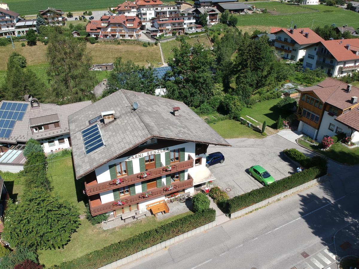 Garni Renzler Bed & Breakfast Rasun di Sopra Luaran gambar